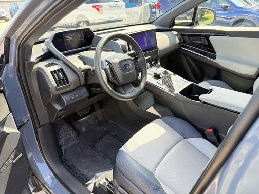 Harbor Mist Gray Pearl 2023 Subaru Solterra Limited