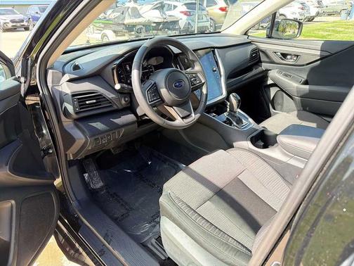 Crystal Black Silica 2025 Subaru Outback Premium
