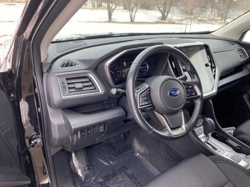 2023 Subaru Ascent Premium 8-Passenger