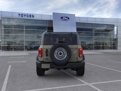 2025 Ford Bronco Base
