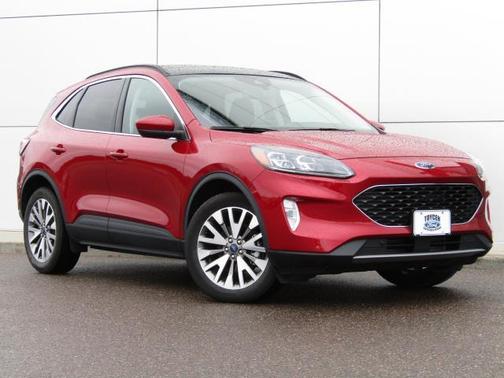 2022 Ford Escape Titanium