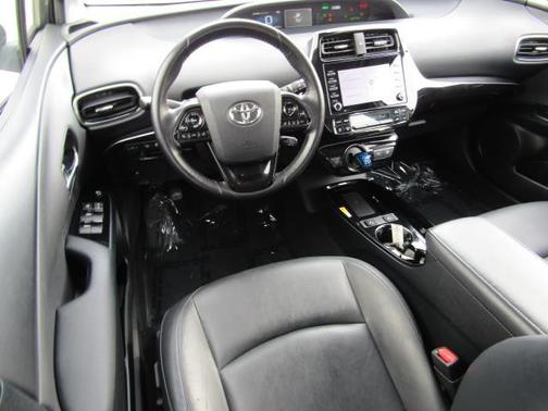 2021 Toyota Prius XLE