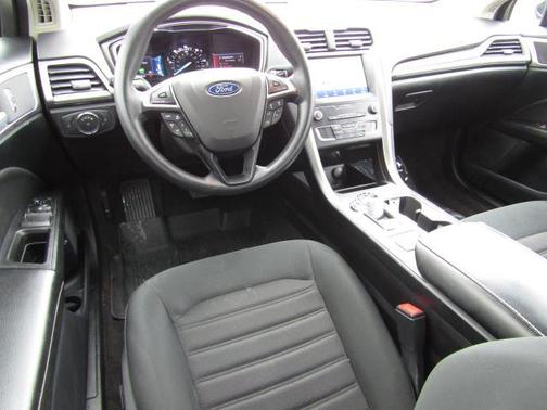2020 Ford Fusion Hybrid SE