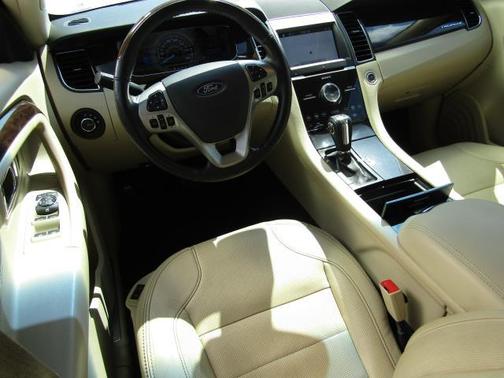 2017 Ford Taurus Limited