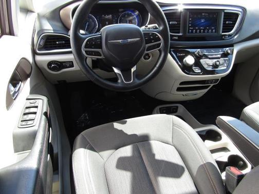 2019 Chrysler Pacifica Touring