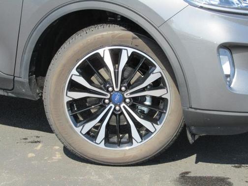 Carbonized Gray 2022 Ford Escape SEL