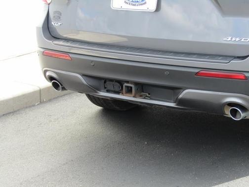 Carbonized Gray 2021 Ford Explorer XLT