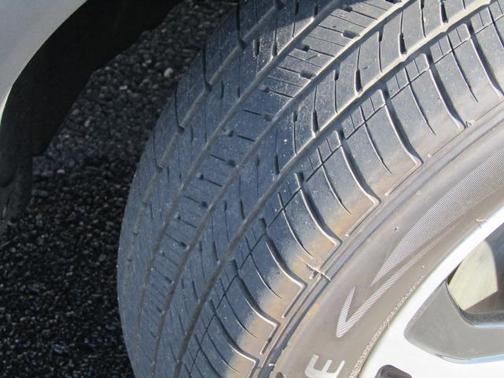 Agate Black Metallic 2025 Ford Escape ST-Line Select