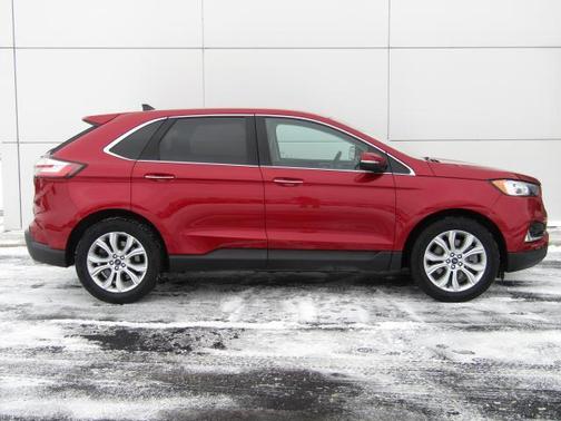 2021 Ford Edge Titanium