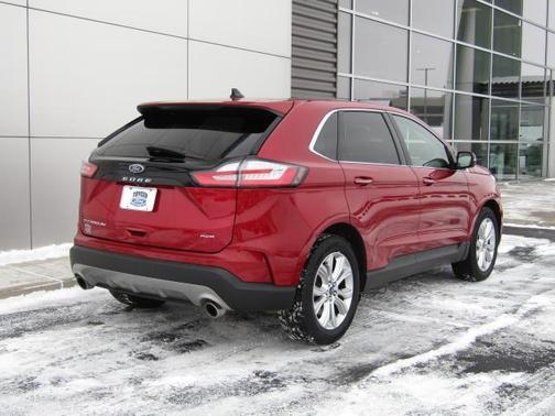 2021 Ford Edge Titanium