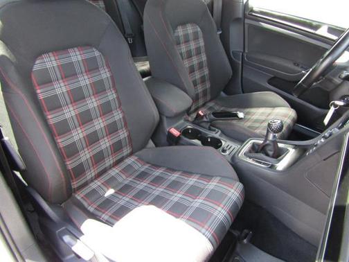 2015 Volkswagen Golf GTI S