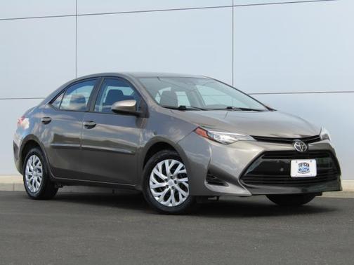 Gray 2018 Toyota Corolla LE
