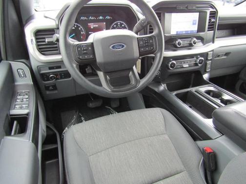 Agate Black Metallic 2022 Ford F-150 XL