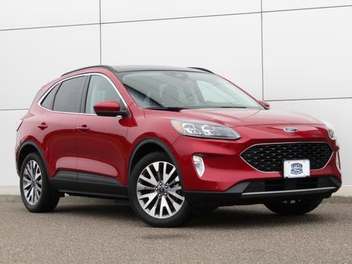 2022 Ford Escape Titanium Hybrid