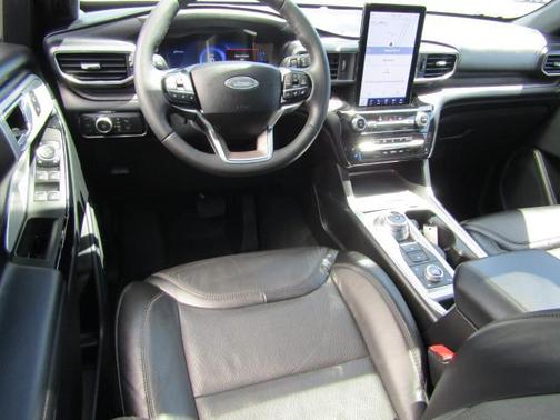 Red 2022 Ford Explorer Platinum