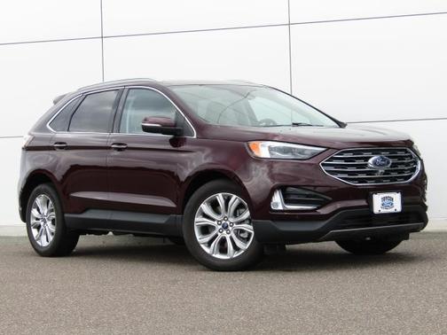 2022 Ford Edge Titanium