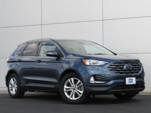 Blue Metallic 2019 Ford Edge SEL