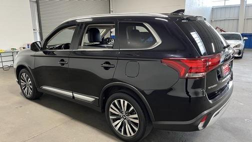 2020 Mitsubishi Outlander SEL