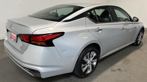 2021 Nissan Altima S FWD