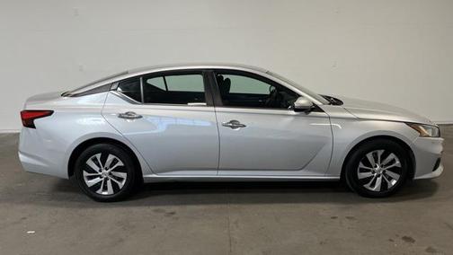 2021 Nissan Altima S FWD