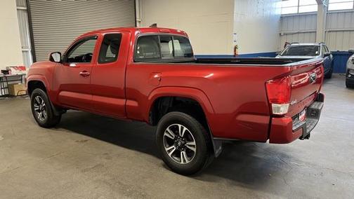 2016 Toyota Tacoma SR