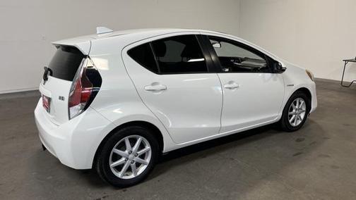 2016 Toyota Prius c Four