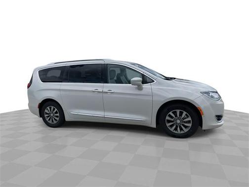 2019 Chrysler Pacifica Touring-L Plus