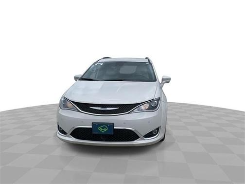2019 Chrysler Pacifica Touring-L Plus