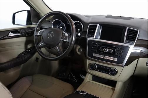 2015 Mercedes-Benz M-Class 4MATIC
