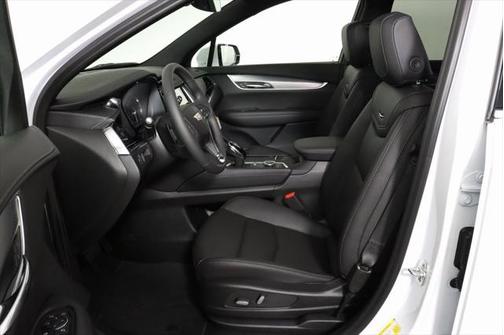 2025 Cadillac XT6 Luxury AWD