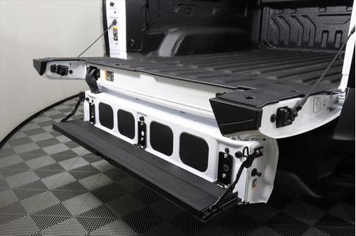 2025 Chevrolet Silverado EV LT
