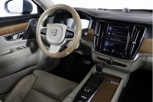 2017 Volvo S90 T6 Inscription