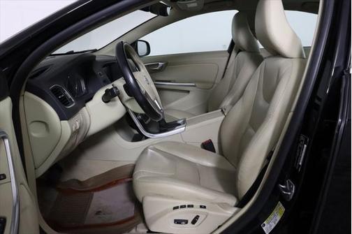 2016 Volvo S60 T5 Premier