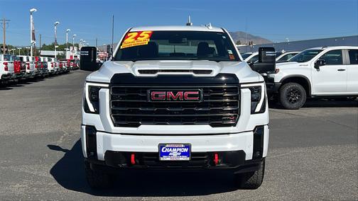 Summit White 2025 GMC Sierra 2500 AT4
