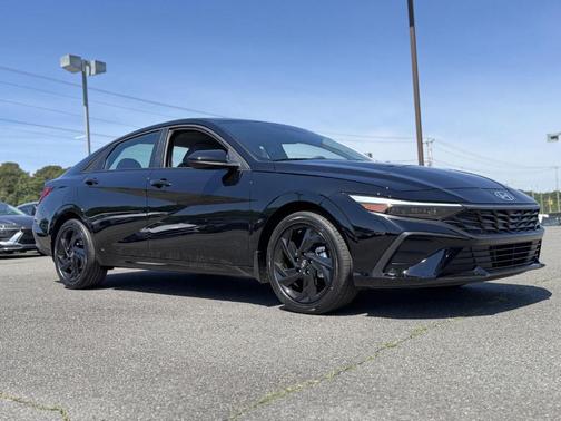 Black 2026 Hyundai ELANTRA SEL Sport