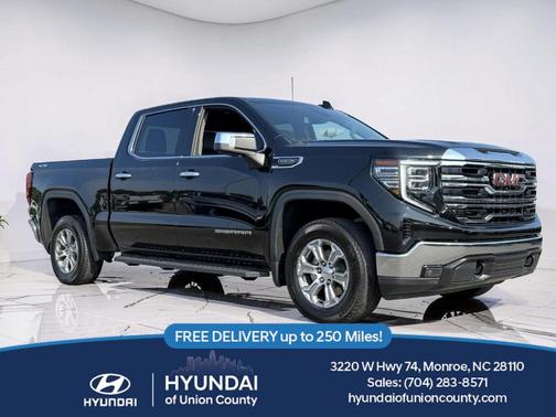 Onyx Black 2025 GMC Sierra 1500 SLT