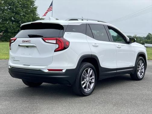 2023 GMC Terrain SLT