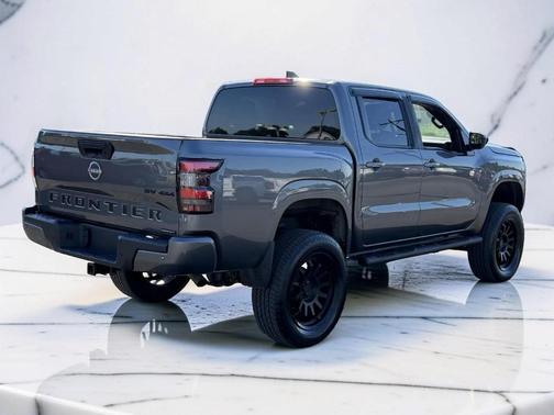 Gun Metallic 2023 Nissan Frontier SV