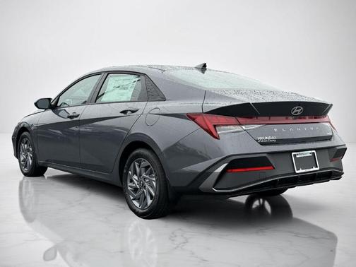 2026 Hyundai ELANTRA HEV Blue