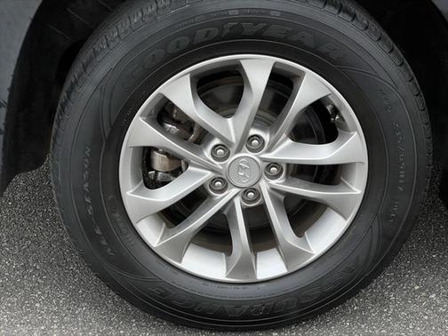 2019 Hyundai SANTA FE SE 2.4