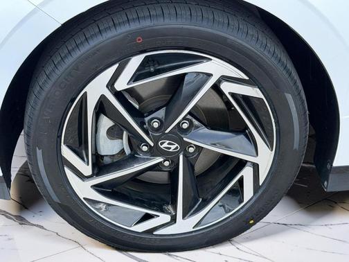 White 2024 Hyundai SONATA SEL