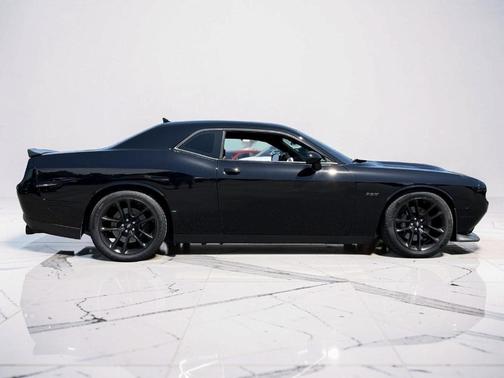 Pitch Black Clearcoat 2021 Dodge Challenger R/T Scat Pack
