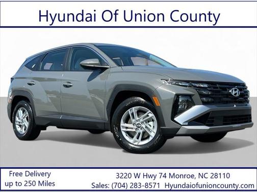 2025 Hyundai TUCSON SE