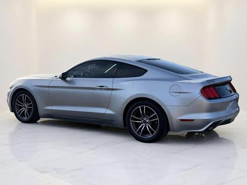 2017 Ford Mustang EcoBoost