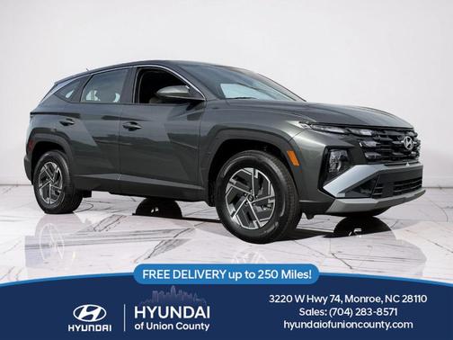Amazon Gray 2026 Hyundai TUCSON Hybrid Blue SE