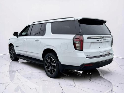 2021 Chevrolet Suburban RST