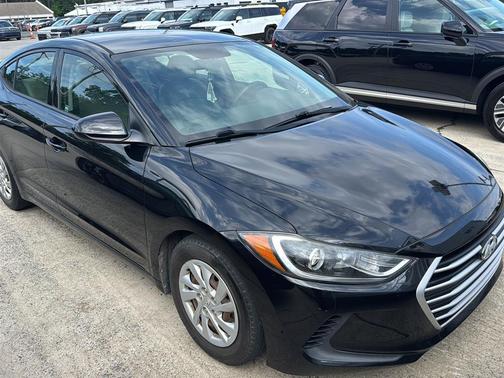 Phantom Black 2018 Hyundai ELANTRA SE