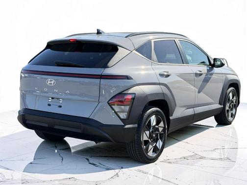 Cyber Gray Metallic 2024 Hyundai KONA SEL