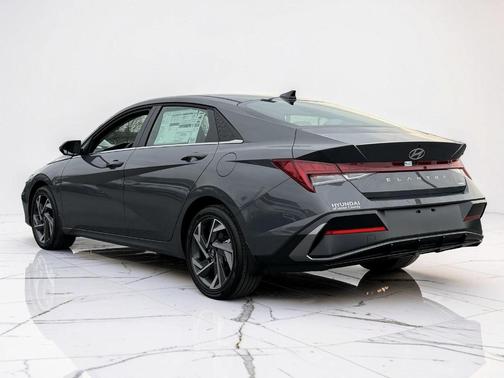 2026 Hyundai ELANTRA HEV Limited