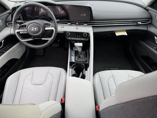 2026 Hyundai ELANTRA HEV Limited